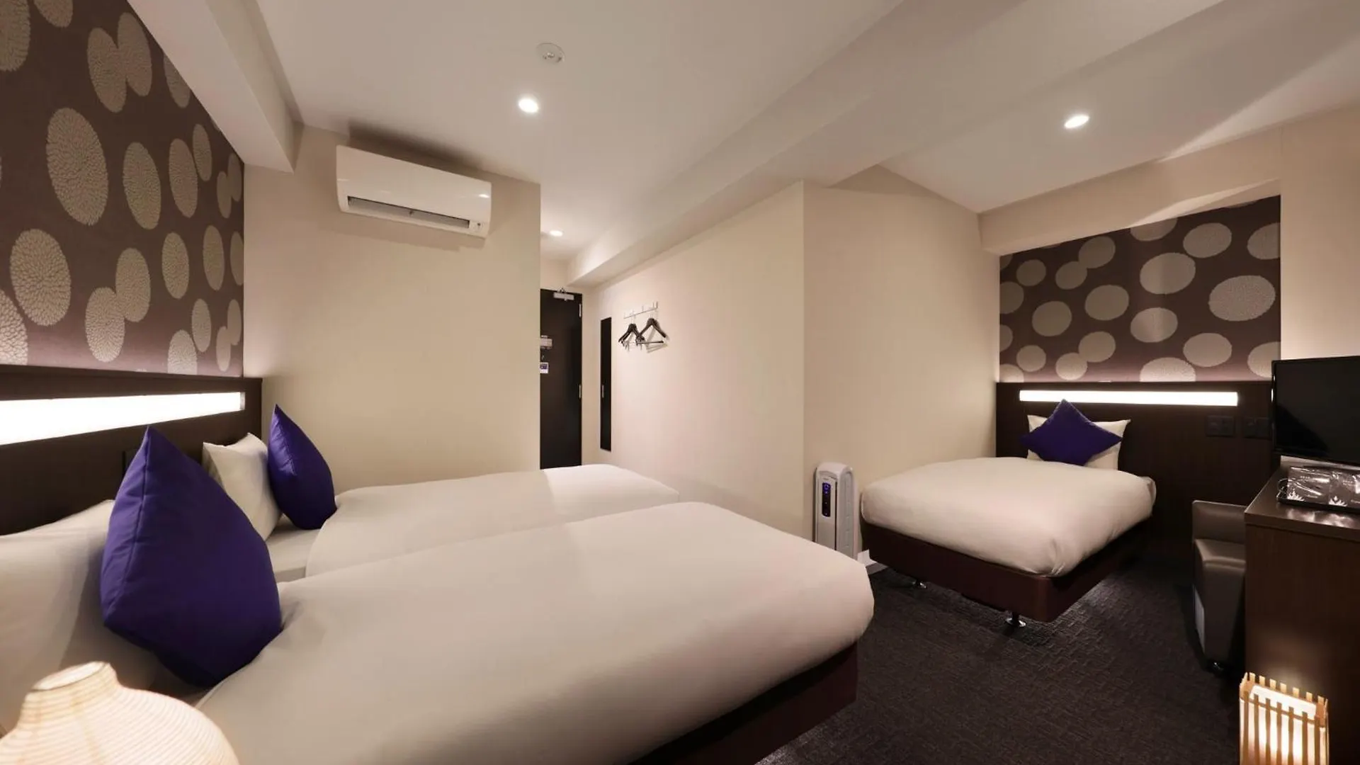 Marutamachi Crystal Hotel - Vacation Stay 05341V Kyoto