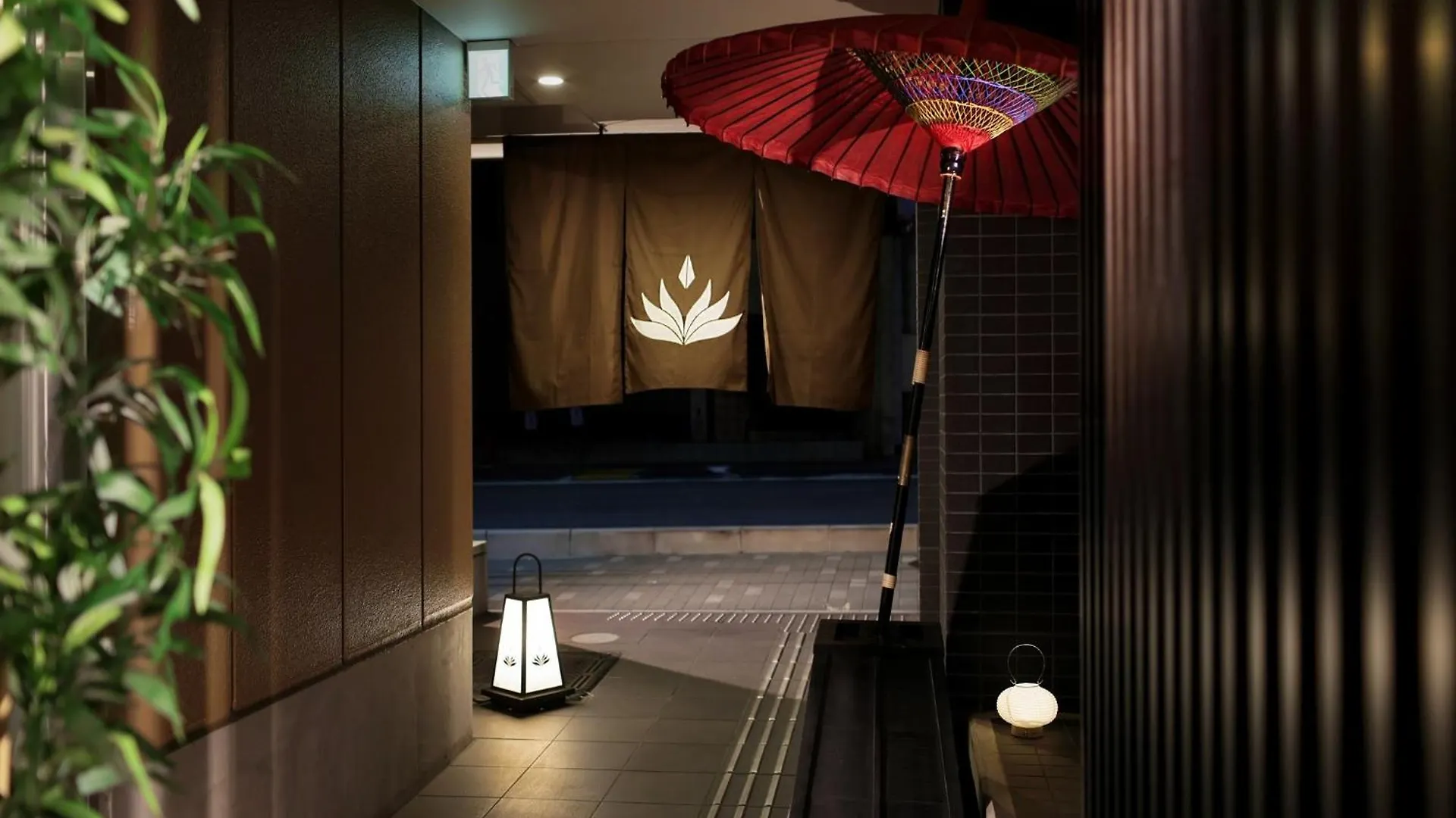 Marutamachi Crystal Hotel - Vacation Stay 05341V Kyoto